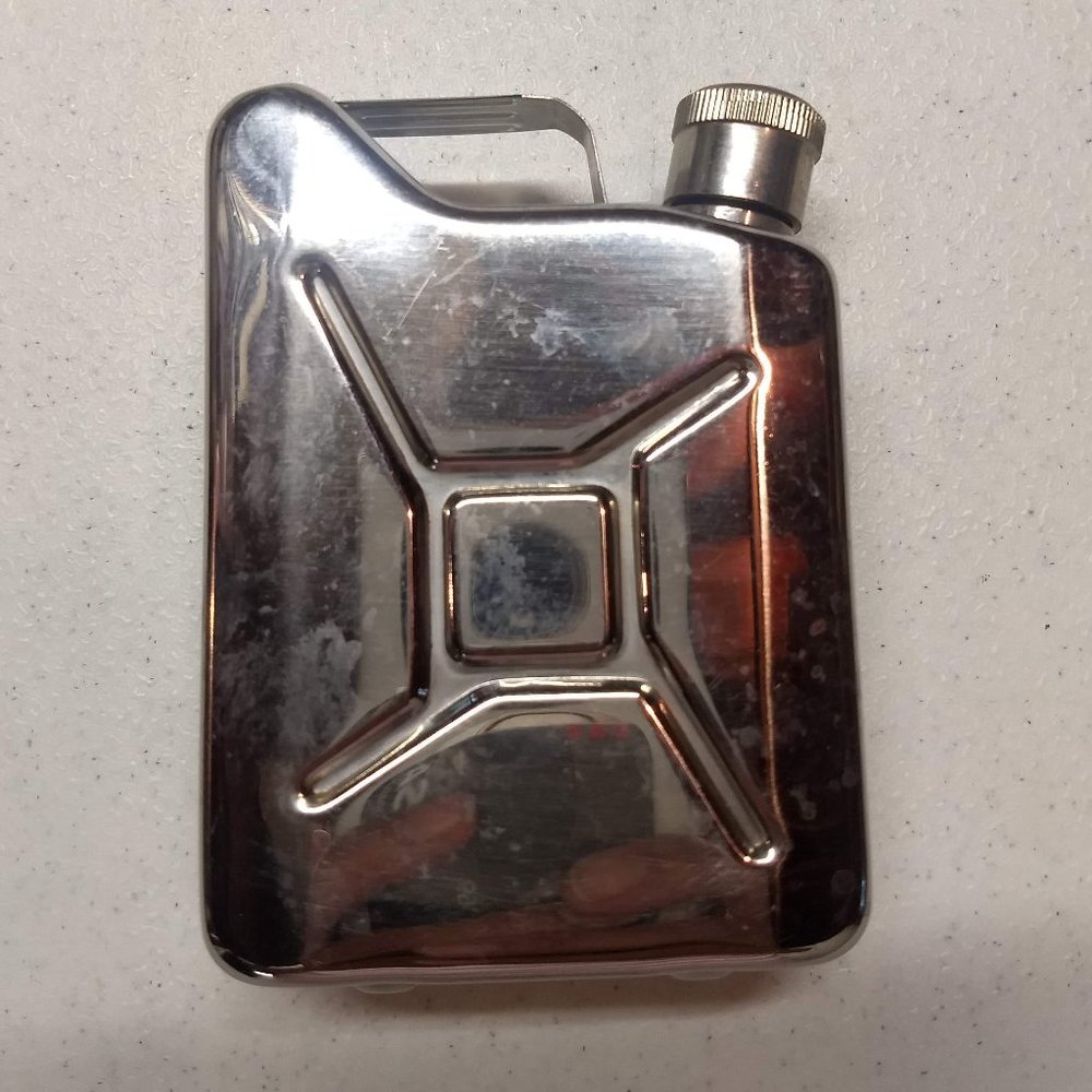 🌷‼️5/$20 - Novelty Oil Can Flask, 4oz - Nostalgic Party Favor